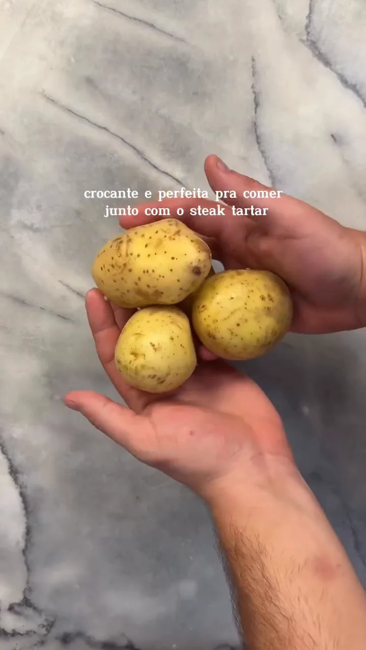 O tartar, provado com batata chips feita na hora